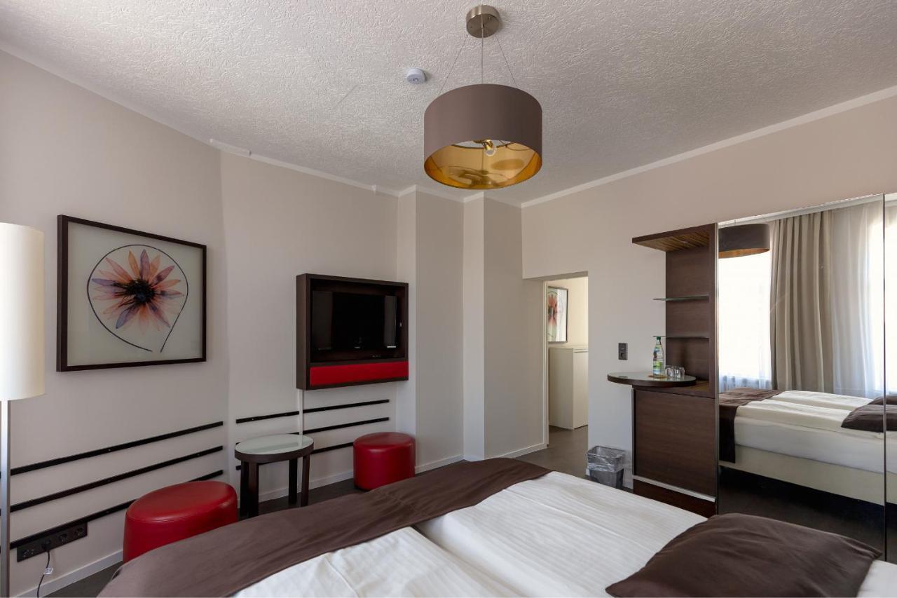 Hotel Garni " Am Domplatz" Erfurt Extérieur photo