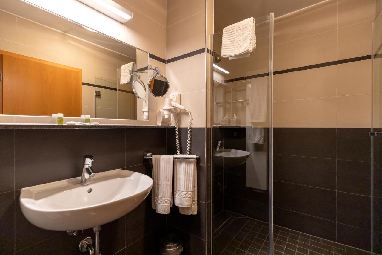 Hotel Garni " Am Domplatz" Erfurt Extérieur photo
