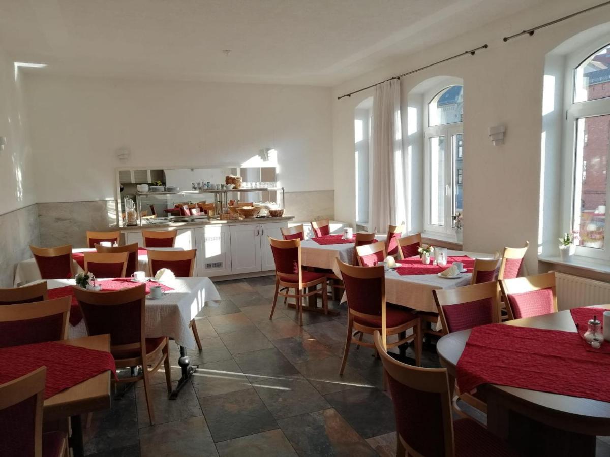 Hotel Garni " Am Domplatz" Erfurt Extérieur photo